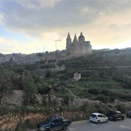 Higlander Apartments Mellieħa Esterno foto