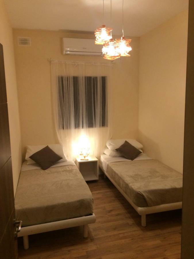Higlander Apartments Mellieħa Esterno foto