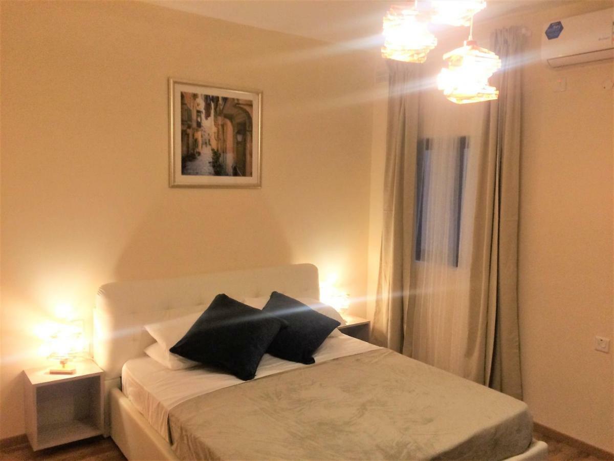 Higlander Apartments Mellieħa Esterno foto